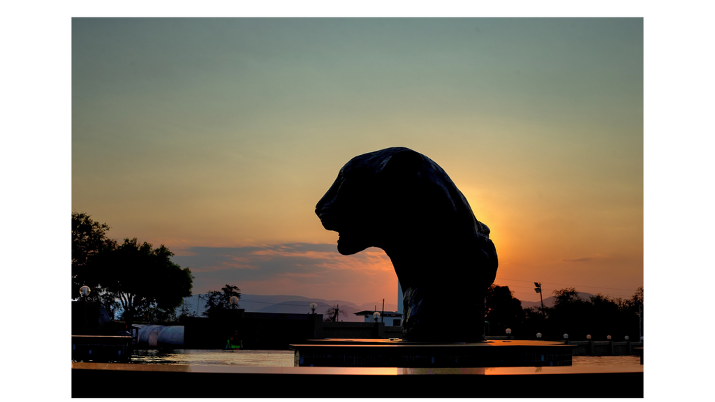 Leopard Bust - GRP 2.3 meters | Wildlife Art